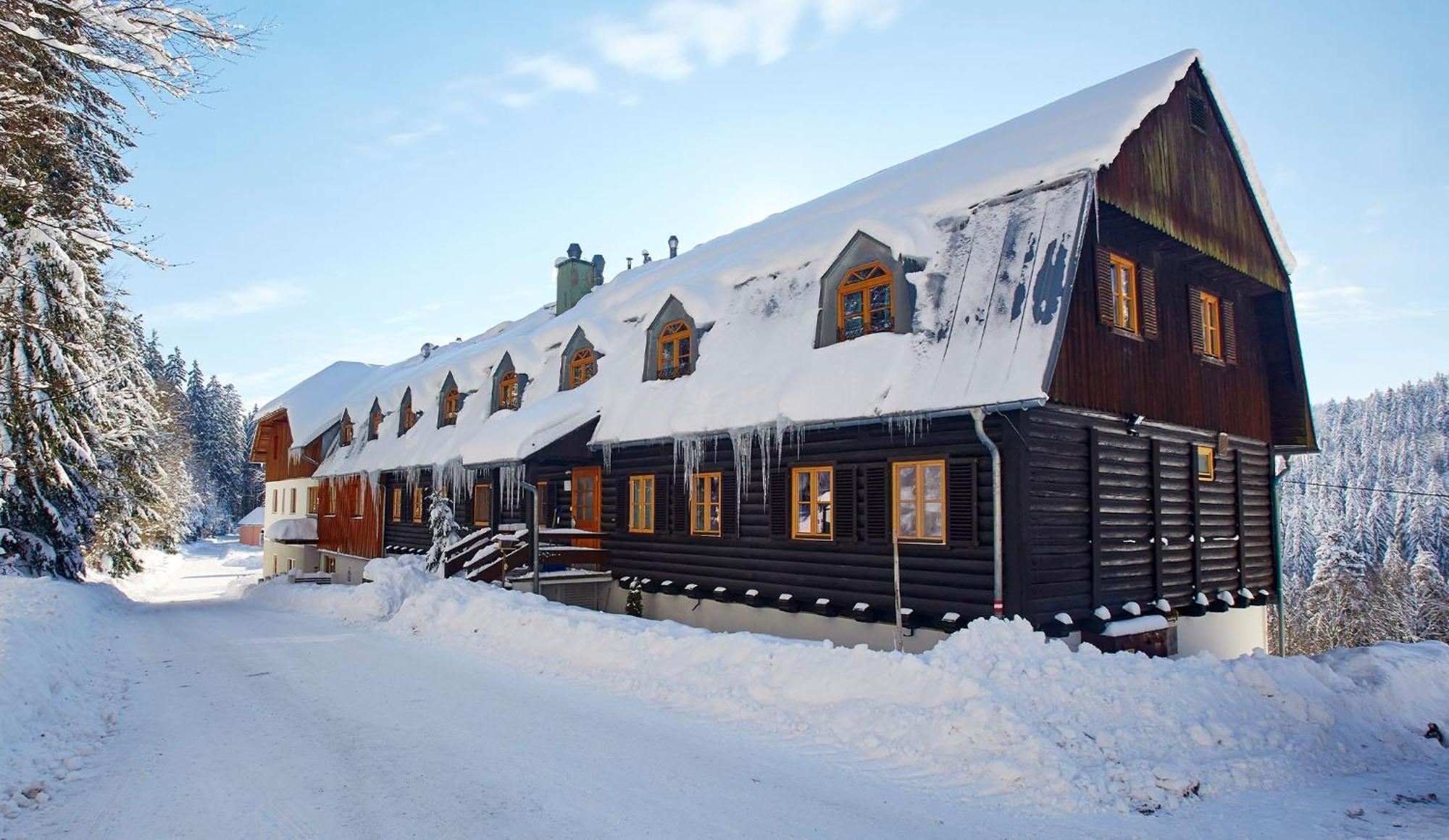Forsthaus Apartment Holzschlag エクステリア 写真
